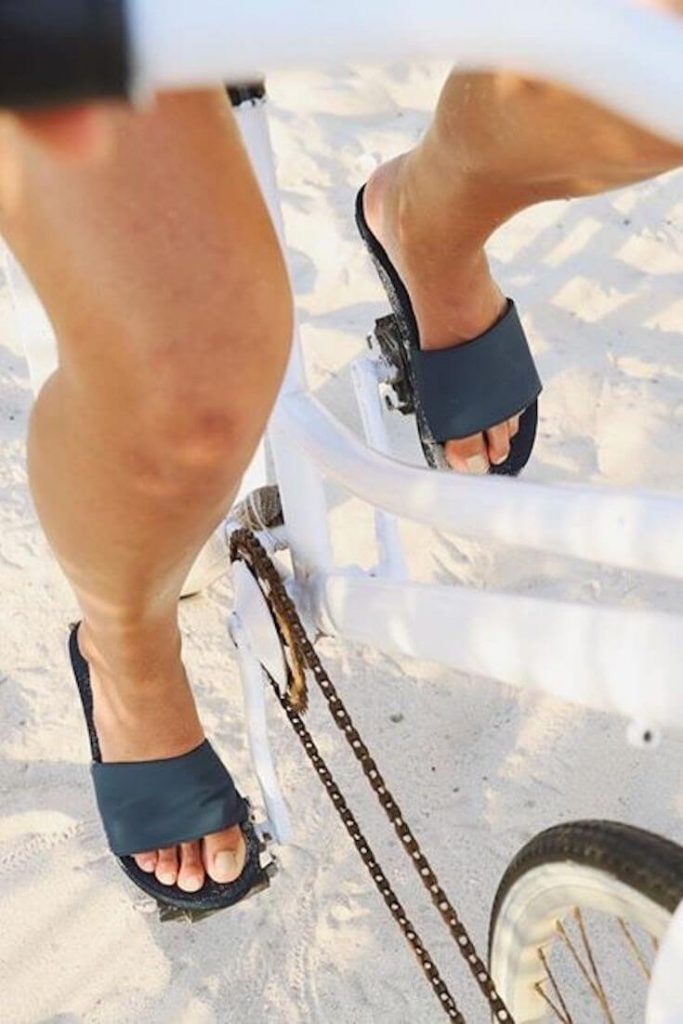 After spending lots of time researching what makes fashion sustainable, we now present this masterlist of the best sustainable clothing brands... Image by IndoSole #sustainableclothing #ethicalfashion