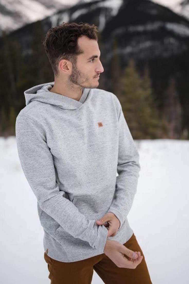 After spending lots of time researching what makes fashion sustainable, we now present this masterlist of the best sustainable clothing brands... Image by Tentree #sustainableclothing #ethicalfashion