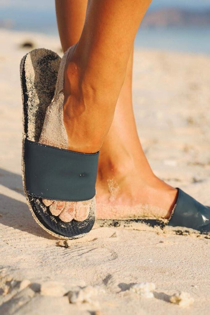 In the spirit of walking towards a greener future, we’ve been hunting for ethical and eco friendly sandals Image by Indosole #ecofriendlysandals #ethicalfashion
