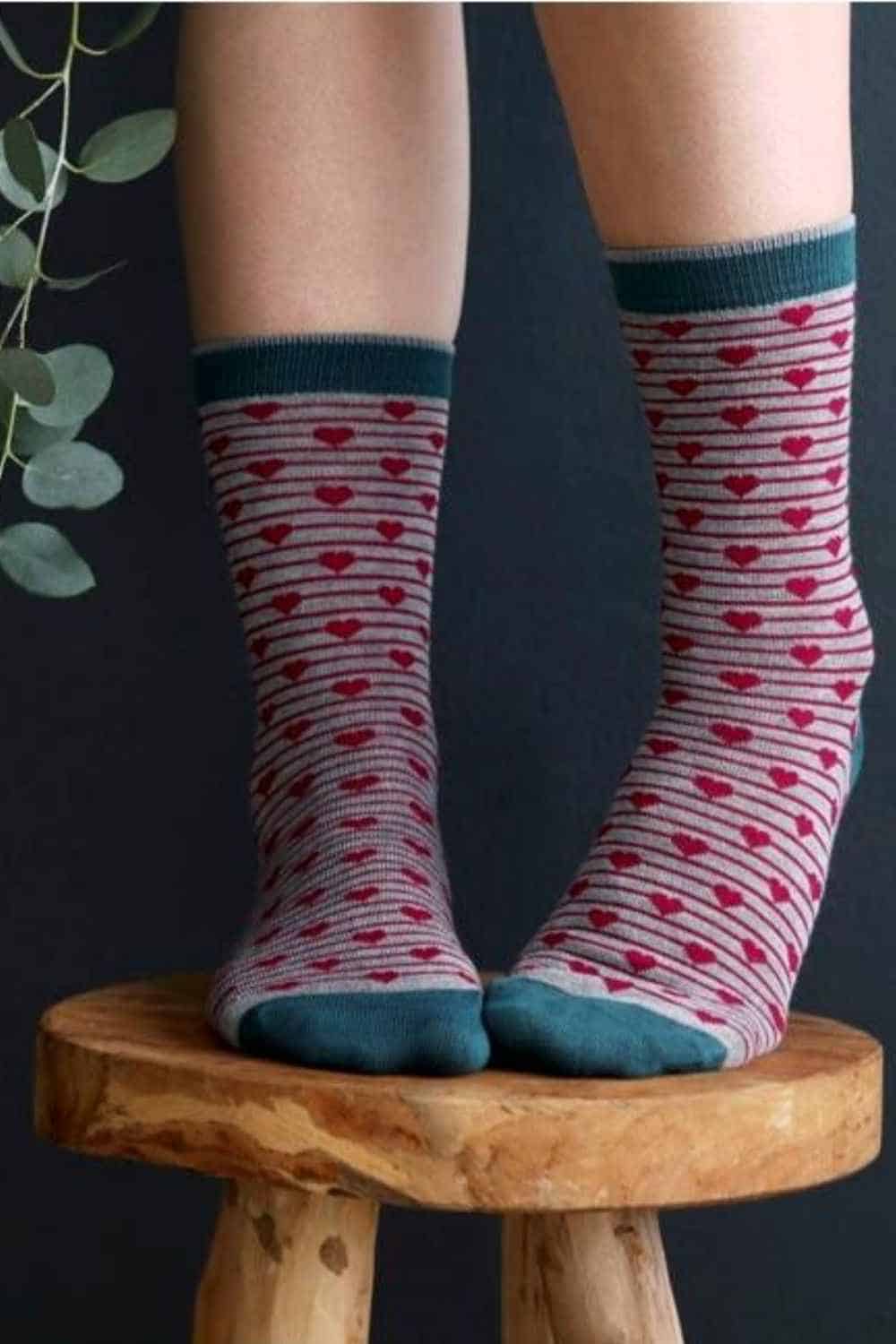 Mens athletic low cut Ankle sock Merry Christmas And Happy Trees Short Cute Sock 
