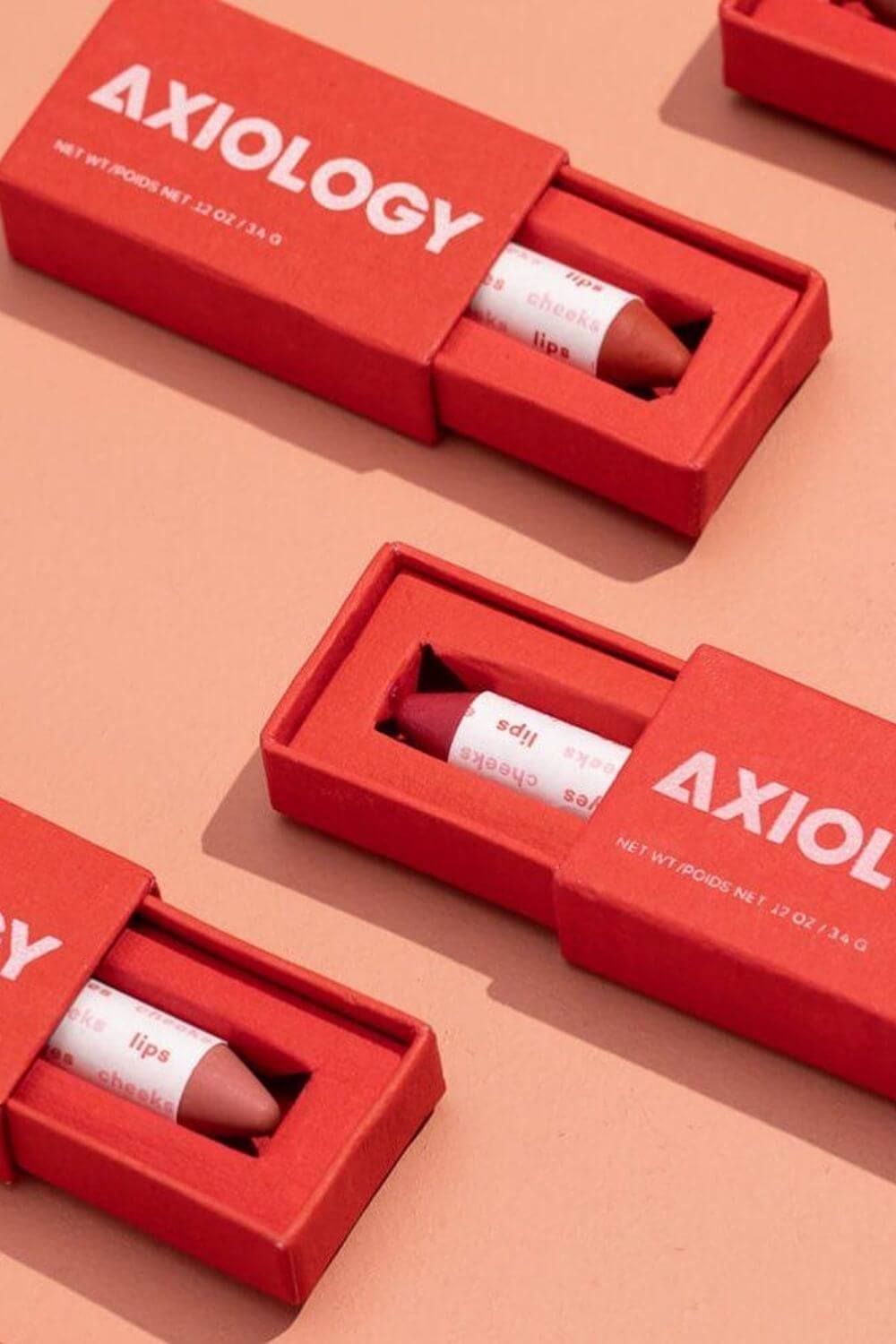 Finding zero waste makeup alternatives is no easy feat, because traditional containers are difficult (at best) to recycle, being often comprised of composite materials and components Image by Axiology #zerowastemakeup