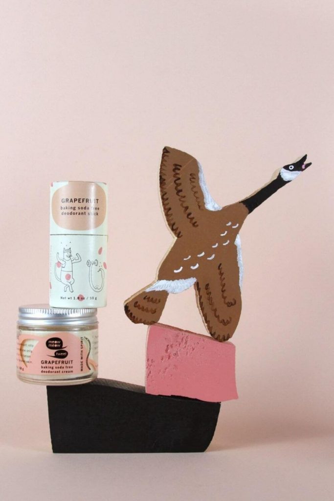 We've covered lots of great zero waste beauty products that are better for you AND the environment. Now we're narrowing it down to the best of the best. Image by Meow Meow Tweet #zerowastebeauty #sustainablebeauty