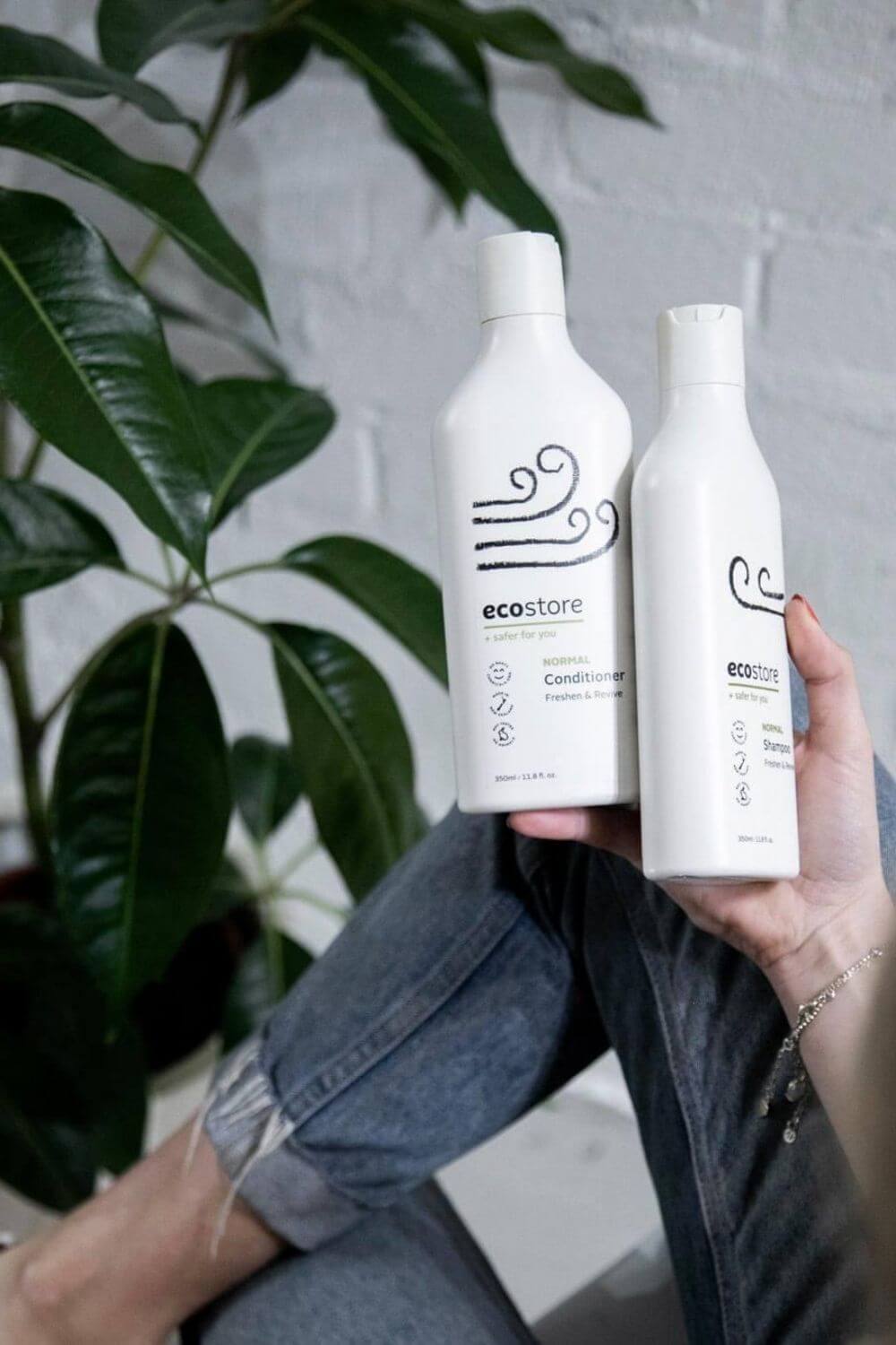 Eco Friendly Shampoo & Conditioners: 11 Ethical Brands for Glossy Locks Eco Friendly Shampoo & Conditioners: 11 Ethical Brands for Glossy Locks