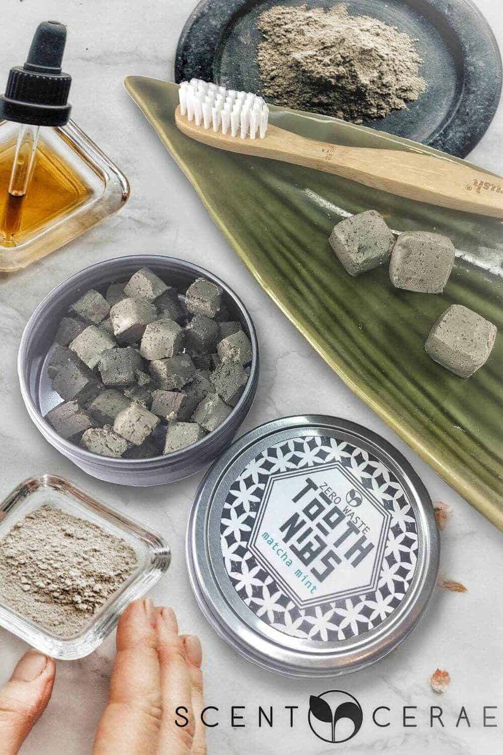 The whole idea of zero waste makes us smile, so we thought we’d take a moment to talk zero waste toothpaste Image by Scent Cerae #zerowastetoothpaste #sustainablejungle