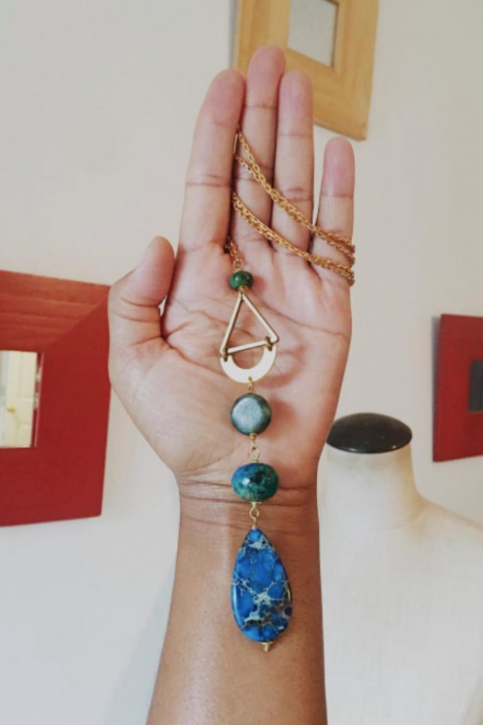 Black Owned Etsy Art And Jewelry Shops for Ethical Empowerment Image by Studio La Touche #blackownedetsyshops #blackownedetsyartshops #blackownedetsyjewelryshops #sustainablejungle