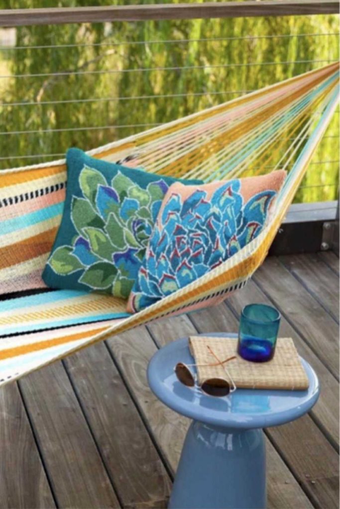 9 Sustainable and Eco Friendly Pillows for Green Dreaming