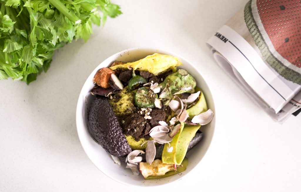 21 Zero Waste Tips For Lower Impact Living Image by Sustainable Jungle #zerowastetips #zerowastelivingtips #howtogozerowaste #tipsforzerowasteliving #tipstobewastefree #zerowasteideas #sustainablejungle