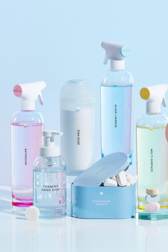 7 Zero Waste Cleaning Brands For a Plastic Free Polish #zerowastecleaningproducts #plasticfreecleaningproducts #sustainablejungle Image by Blueland