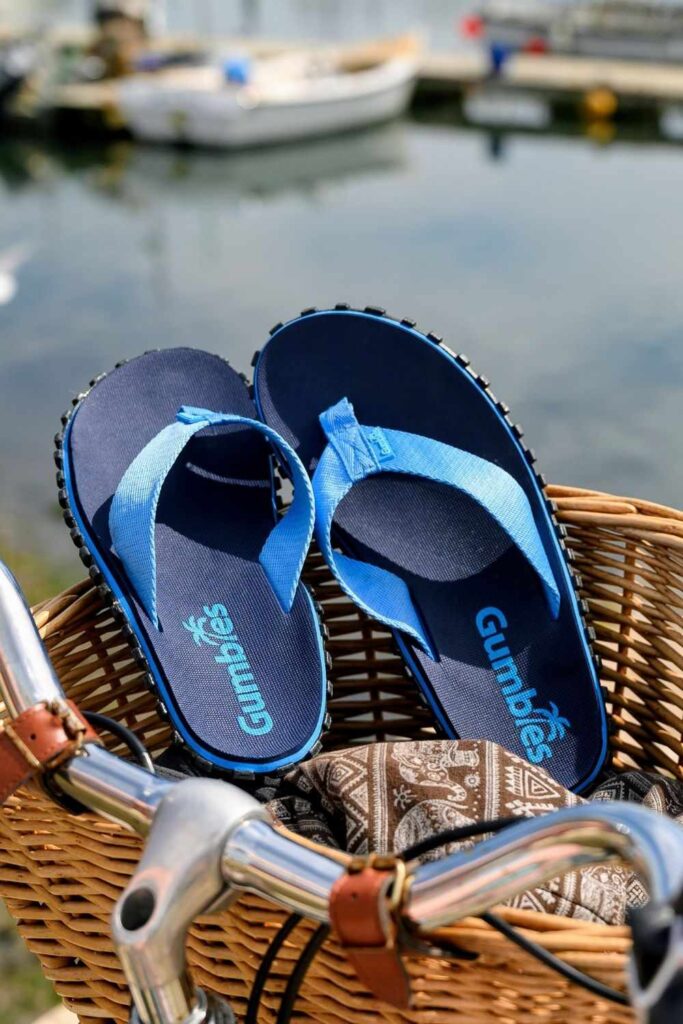 Here, we’re talking flip flops folks and any of these vegan, eco friendly and recycled flip flops we’ve listed here will do the trick if you need to buy new... Image by Gumbies #ecofriendlyflipflops #recycledflipflops #sustainablejungle