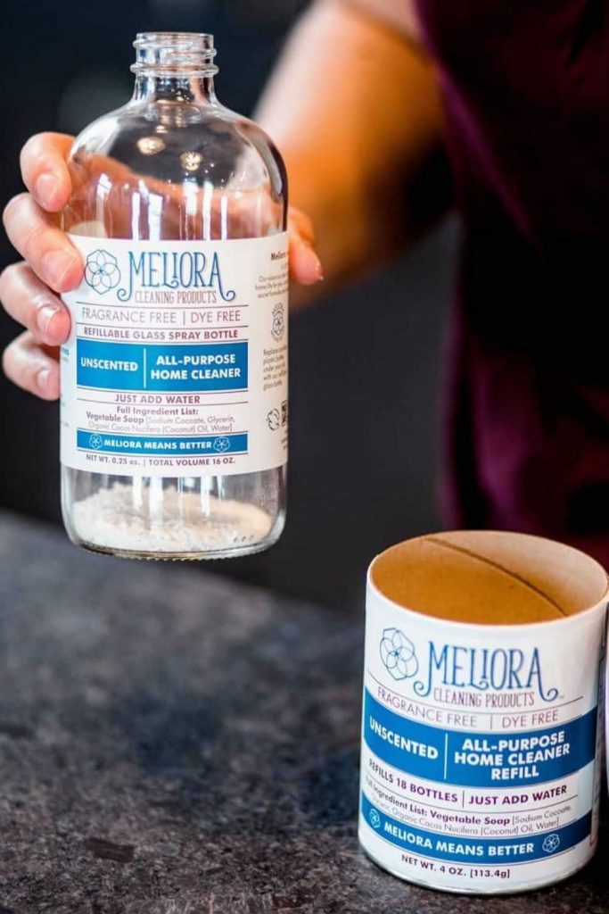Thanks to a new wave of bulk stores online, we can order our favorite food, cleaning, beauty and body care products in a way that’s better for our planet and better for our pockets…right from the comfort of our home. Image by Meliora #bulkstoresonline #onlinebulkstores #bulkonlinestores #sustainablejungle