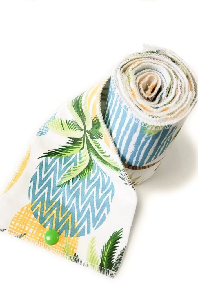 We’re going to get down and dirty and talk about sustainable butts and zero waste toilet paper. Believe it or not, there are more options than you might think! Image by Organic Craft Store #zerowastetoiletpaper #ecofriendlytoiletpaper #sustainablejungle