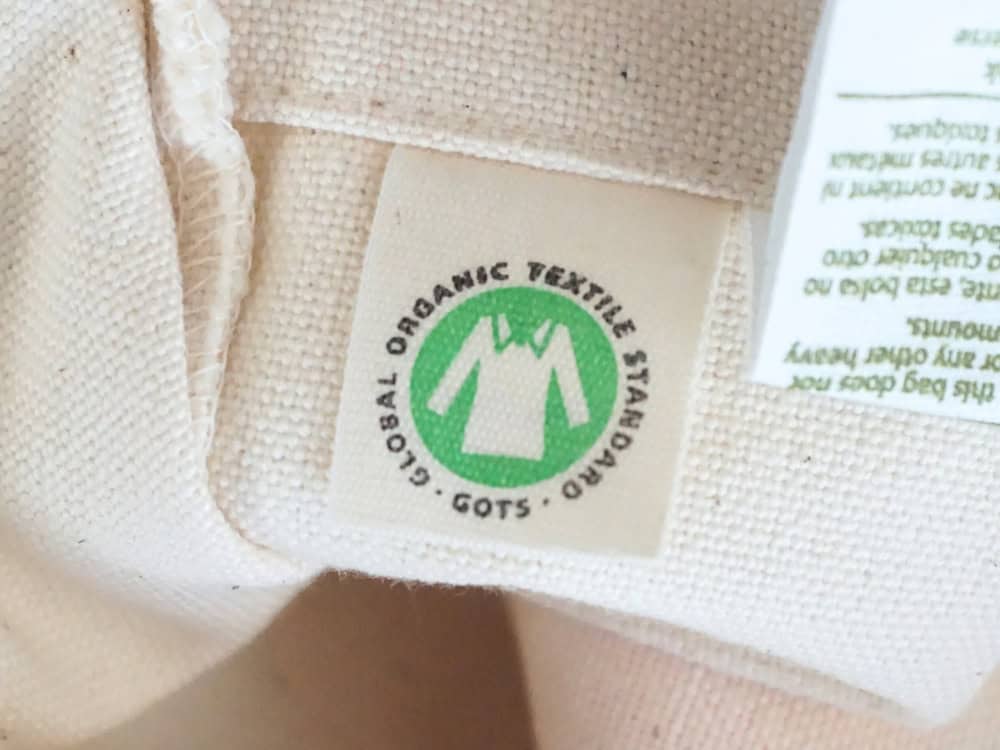 How To Avoid Fast Fashion: 7 Rules To Stop Fast Fashion In Its Threads Image by Sustainable Jungle #howtoavoidfastfashion #avoidingfastfashion #howtostopfastfashion #waystostopfastfashion #stoppingfastfashion #sustainablejungle