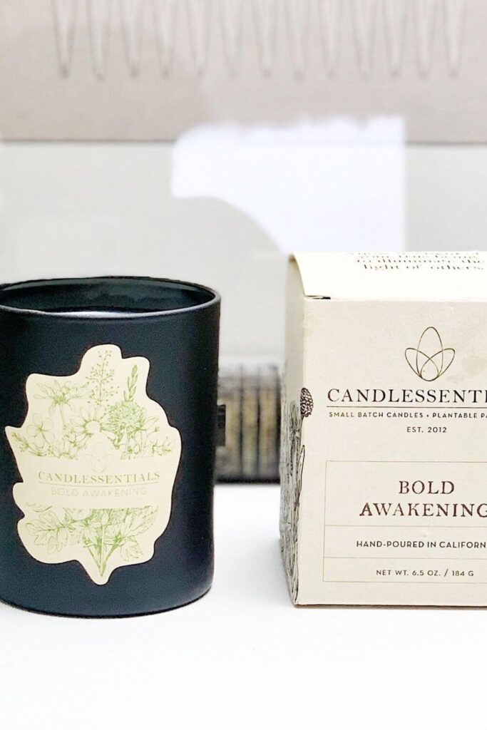 The advantages of sustainable candles are many. They’re better for our homes, better for our families, better for our lungs, and better for our planet. Not to mention better for our nerves… and isn’t that what candles are all about? Image by Candlessentials #sustainablecandles #sustainablejungle