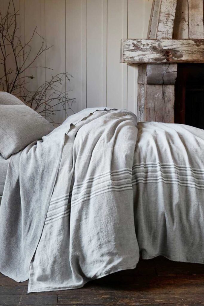 Affordable linen sheets may sound the stuff of dreams but they’re easier to come by than you would assume.  Image by Coyuchi #affordablelinensheets #budgetlinensheets #sustainablejungle