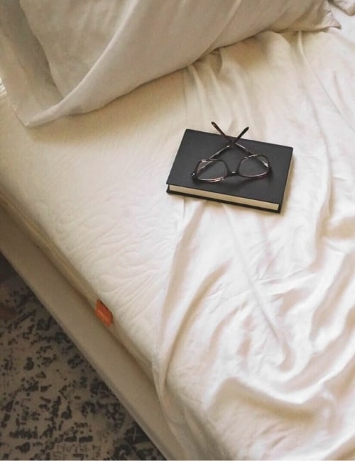 9 Natural & Organic Mattress Protectors To Extend Your Sustainable SlumberImage by Ethical Bedding#organicmattressprotectors #organicmattresspad #organiccottonmattressprotector #nontoxicwaterproofmattresspad #nontoxicmattessprotectors #nontoxicmattresscover #sustainablejungle