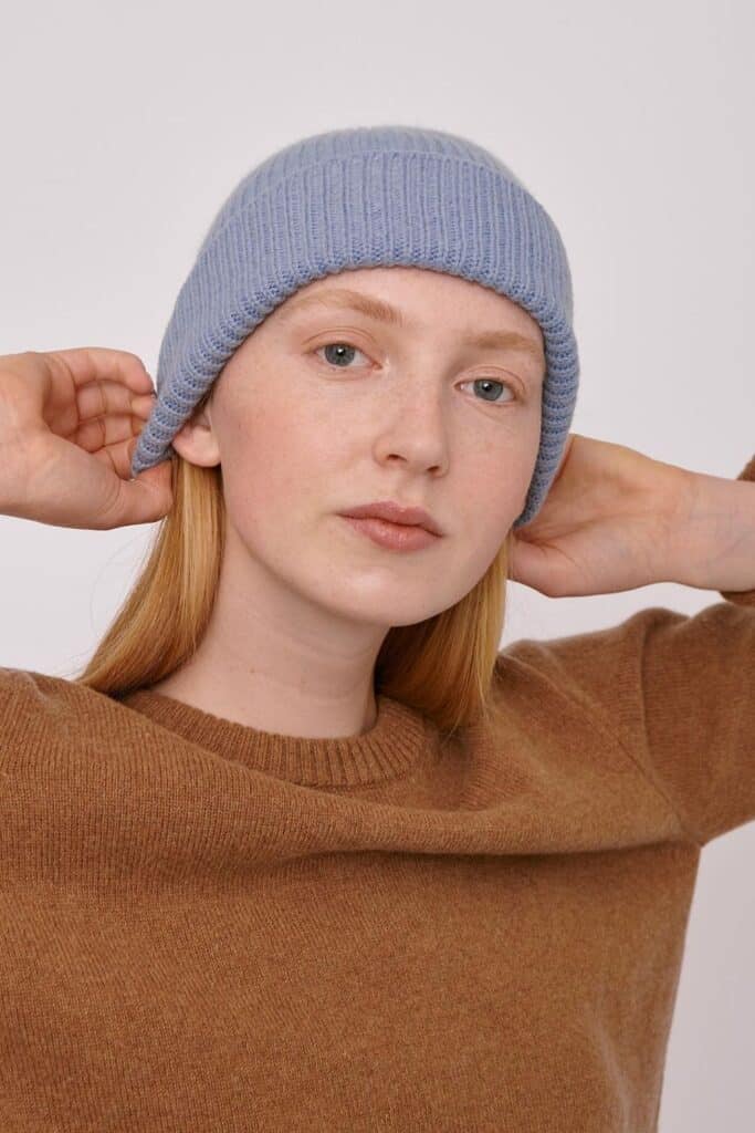 Not only is affordable ethical clothing possible, but it’s easier to come by than you think. Image by Organic Basics #affordableethicalclothing #sustainablejungle