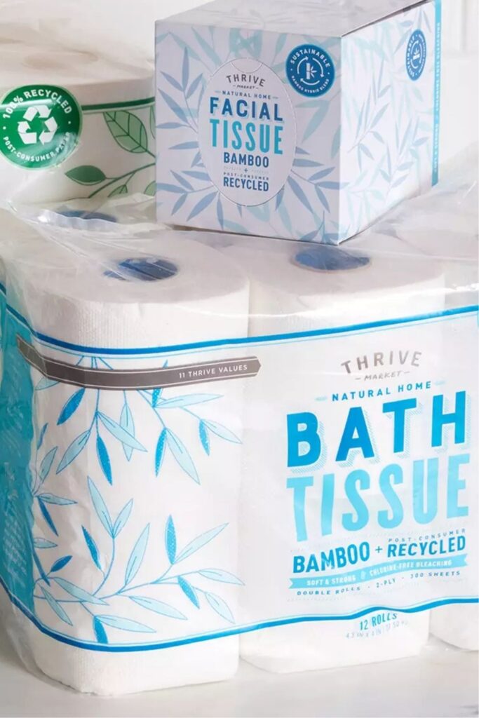 Let’s start giving a s*** about our planet, by starting with the best eco friendly toilet paper. Image by Thrive Market #ecofriendlytoiletpaper #sustainabletoiletpaper #sustainablejungle