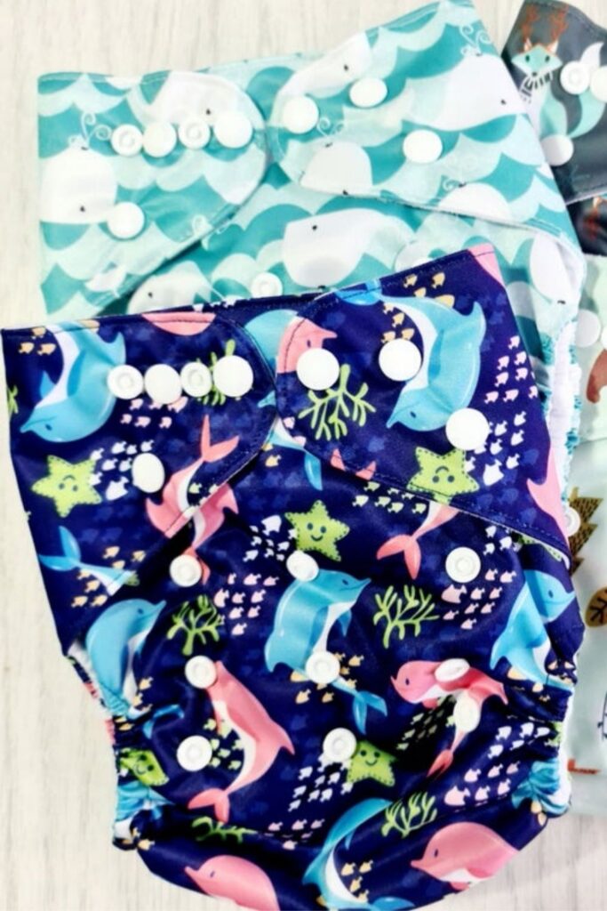Diapers are doing us dirty, so for those conscious parents, this issue shouldn’t be at the bottom (pun definitely intended) of our priority list. Eco friendly diapers are the sustainable alternative we should all be using on our baby's behind. Image by Essentially Eco UK #ecofriendlydiapers #sustainablediapers #ecofriendlydisposablediapers #bestecofriendlydiapers #sustainablejungle