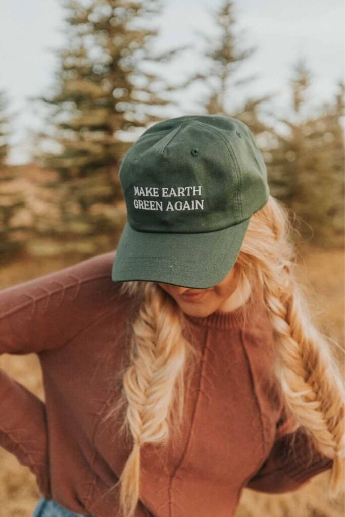 When we’re rolling out camp clothes for our next big adventure, we prefer sustainable outdoor clothing made of natural and eco friendly materials. Image by tentree #sustainableoutdoorclothing #sustainableoutdoorclothingbrands #sustainableoutdoorclothingcompanies #ethicaloutdoorclothing #ecofriendlyoutdoorclothing #sustainablejungle