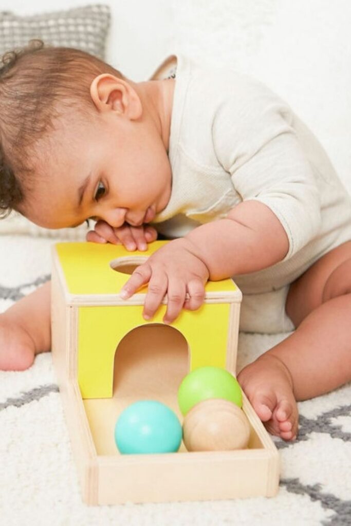 We've explored what it means to raise a zero waste baby, but what about zero fuss babies...you know, a baby playing happily with their new non toxic and organic baby toys. Image by Lovevery #organicbabytoys #organicbabytoysmadeintheusa #bestorganicbabytoys #nontoxicbabytoys #bestnontoxicbabytoys