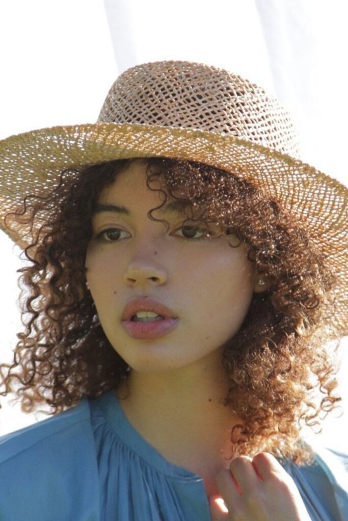 Style, sustainability, AND skin protection?! How’s that for a hat trick? Here's our list of the best sustainable and fair trade hats that do a whole lot of good... Image by Kin The Label #sustainablehats #fairtradehats #sustainablejungle
