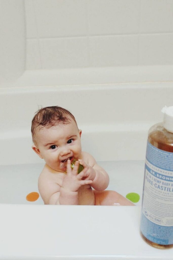 Even rubber duckies would avoid conventional shampoo. Organic baby shampoo is the safest baby shampoo money can buy (and you can even pronounce the ingredients listed!). Image by Dr Bronner's #organicbabyshampoo #bestorganicbabyshampoo #organicbabyshampooandconditioner #tearfreeorganicbabyshampoo #naturalbabyshampoo #bestnaturalbabyshampoo #naturalbabyshampooandconditioner #sustainablejungle