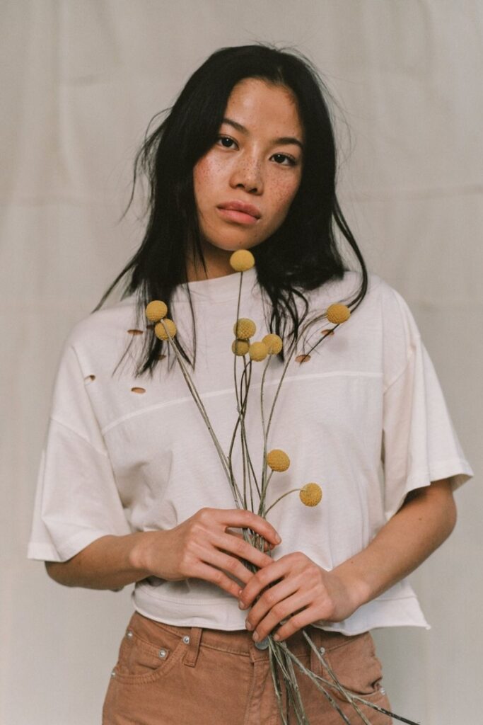 Slow fashion brands offer us more than a simple alternative to fast fashion mishaps. It's the sustainable solution bringing fashion back from the irredeemable... Image by MATE the Label #slowfashionbrands #slowfashionbrandsformen #slowfashionbrandsforwomen #bestslowfashionbrands #affordableslowfashionbrands #sustainablejungle
