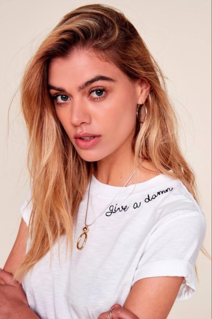 Slow fashion brands offer us more than a simple alternative to fast fashion mishaps. It's the sustainable solution bringing fashion back from the irredeemable... Image by MATE the Label #slowfashionbrands #slowfashionbrandsformen #slowfashionbrandsforwomen #bestslowfashionbrands #affordableslowfashionbrands #sustainablejungle