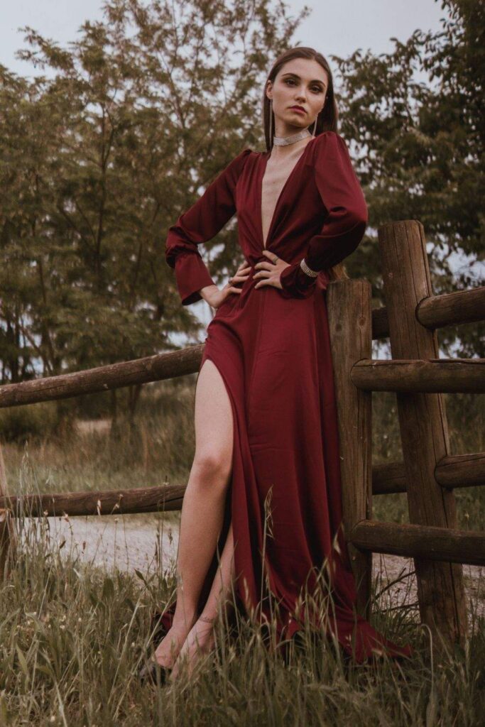 Slow fashion brands offer us more than a simple alternative to fast fashion mishaps. It's the sustainable solution bringing fashion back from the irredeemable... Image by Bastet Noir #slowfashionbrands #slowfashionbrandsformen #slowfashionbrandsforwomen #bestslowfashionbrands #affordableslowfashionbrands #sustainablejungle