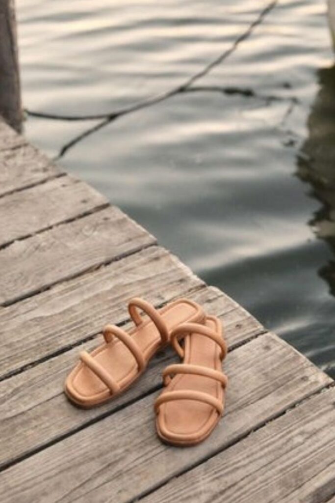 In the spirit of walking towards a greener future, we’ve been hunting for ethical and sustainable sandals Image by Christy Dawn #ecofriendlysandals #ethicalfashion
