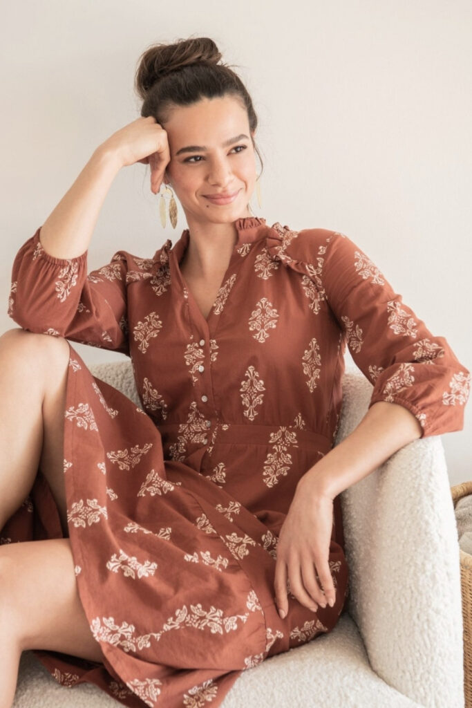 Want to make your couch consumption a little more eco friendly? Try some ethical online shopping at one of these sustainable stores... Image by Made Trade #ethicalonlineshopping #sustainablestores #sustainableshopping #ecofriendlyonlinestores #sustainablejungle