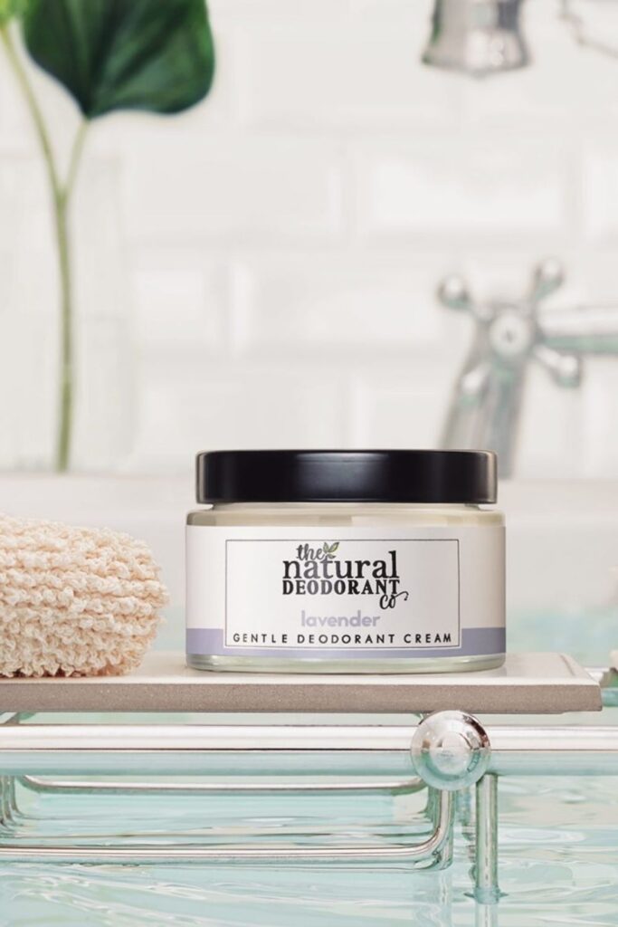 Want cruelty free deodorant that’s good for you, better for our planet, and better for all beings on Earth? No sweat! Image by Natural Deodorant Co #crueltyfreedeodorant #sustainablejungle