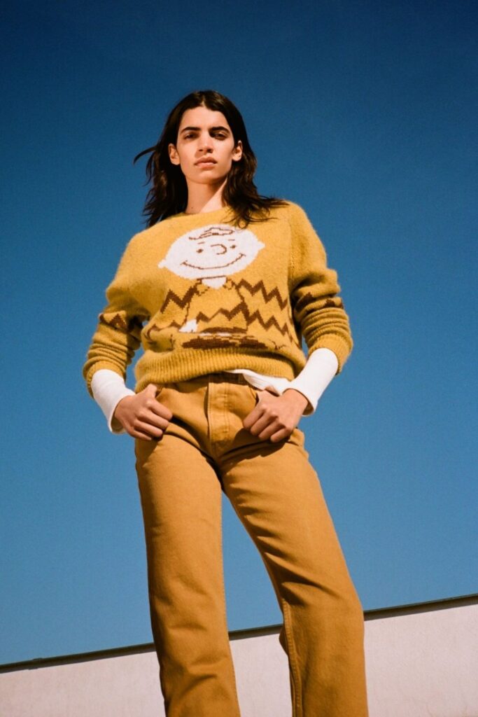 Fortunately, there are some good kids in the zero waste fashion world: Brands that are changing how we view fashion and using circular practices to keep valuable materials in use much, much longer Image by RE/DONE #zerowastefashion #sustainablejungle