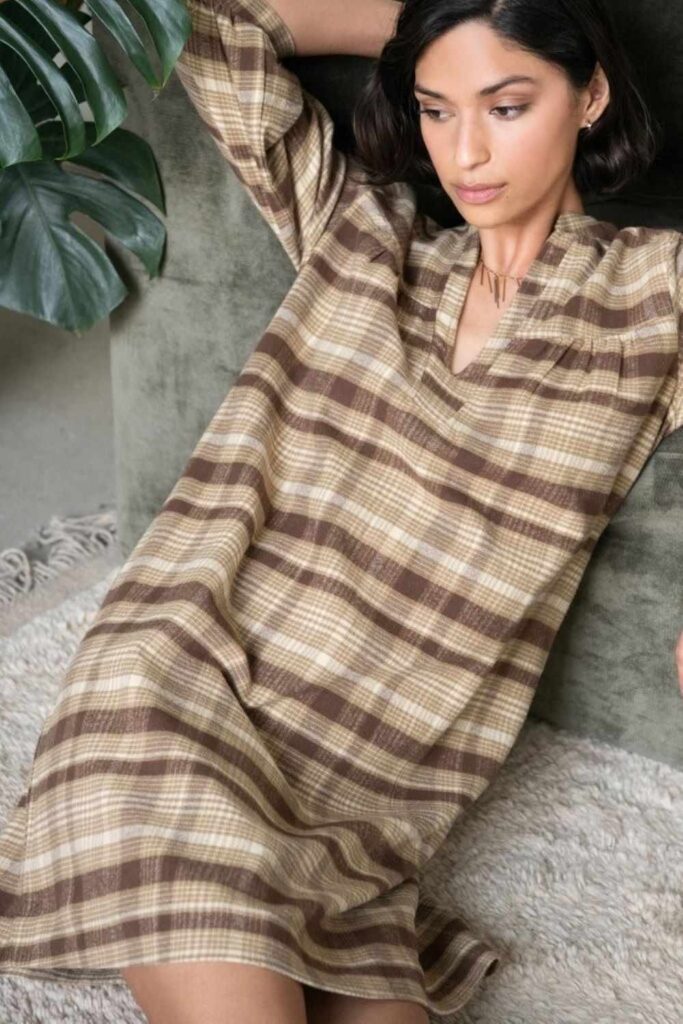 After spending lots of time researching what makes fashion sustainable, we now present this masterlist of the best sustainable clothing brands... Image by WVN #sustainableclothing #ethicalfashion