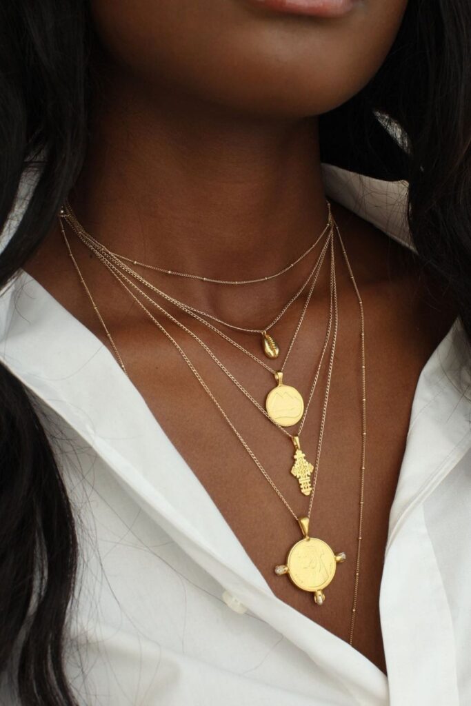 Fair trade and artisan jewelry is everything that mass produced jewelry isn't. Traditional techniques, local materials, and unique designs that tell a story... Image by Omi Woods #artisanjewelry #artisanjewelrydesigners #artisanjewelryonline #artisanjewelrywebsites #fairtradejewelry #fairtradejewelrybrands #fairtradejewelryonline #fairtradejewelrycompanies #sustainablejungle