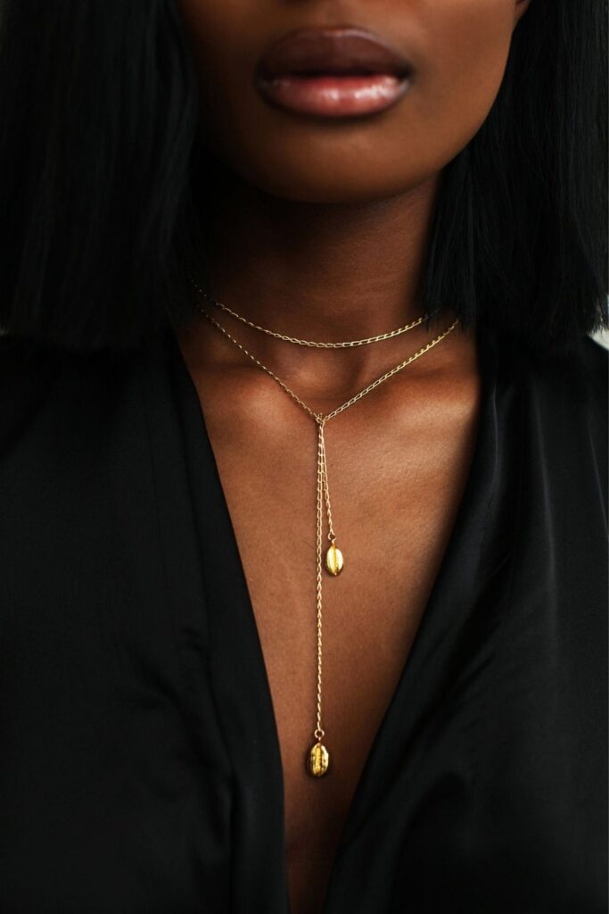 Fair trade and artisan jewelry is everything that mass produced jewelry isn't. Traditional techniques, local materials, and unique designs that tell a story... Image by Omi Woods #artisanjewelry #artisanjewelrydesigners #artisanjewelryonline #artisanjewelrywebsites #fairtradejewelry #fairtradejewelrybrands #fairtradejewelryonline #fairtradejewelrycompanies #sustainablejungle