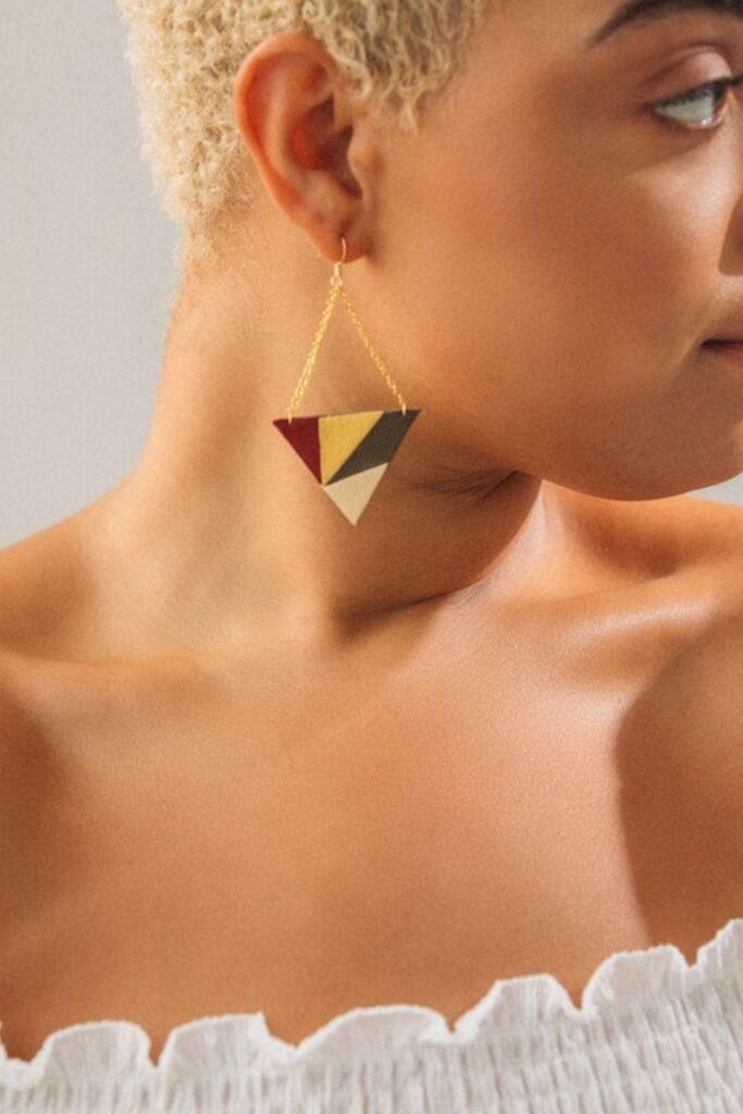 Fair trade and artisan jewelry is everything that mass produced jewelry isn't. Traditional techniques, local materials, and unique designs that tell a story... Image by Adorness #artisanjewelry #artisanjewelrydesigners #artisanjewelryonline #artisanjewelrywebsites #fairtradejewelry #fairtradejewelrybrands #fairtradejewelryonline #fairtradejewelrycompanies #sustainablejungle