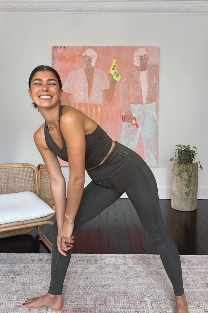 You're probably wearing elastane right now. But also spandex. So let's settle the elastane vs spandex debate once and for all while also looking at this fabric's sustainability... Image by Boody #elastanevsspandex #spandexvselastane #whatisspandex #whatiselastane #iselastanesustainable #isspandexsustainable #sustainablejungle