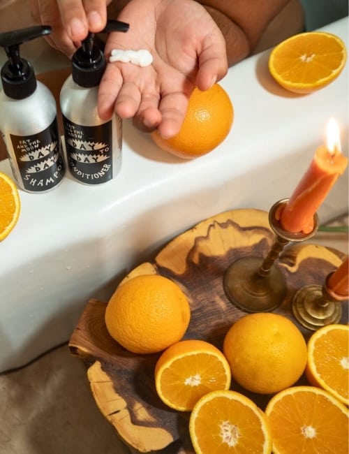 11 Natural & Organic Shampoo & Conditioners Suitable For A Sulfate Free Scalp Image by Fat and the Moon #organicshampoo #bestorganicshampooandconditioner #organicshampoobar #organicclaryfingshampoo #naturalshampoo #oranicallnaturalshampoo #sustainablejungle