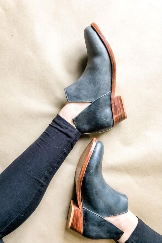 We should be keeping our heels, heads, and standards high. Which is why dressing up with ethical heels is much more glamorous! Image by The Root Collective #ethicalheels #sustainablejungle