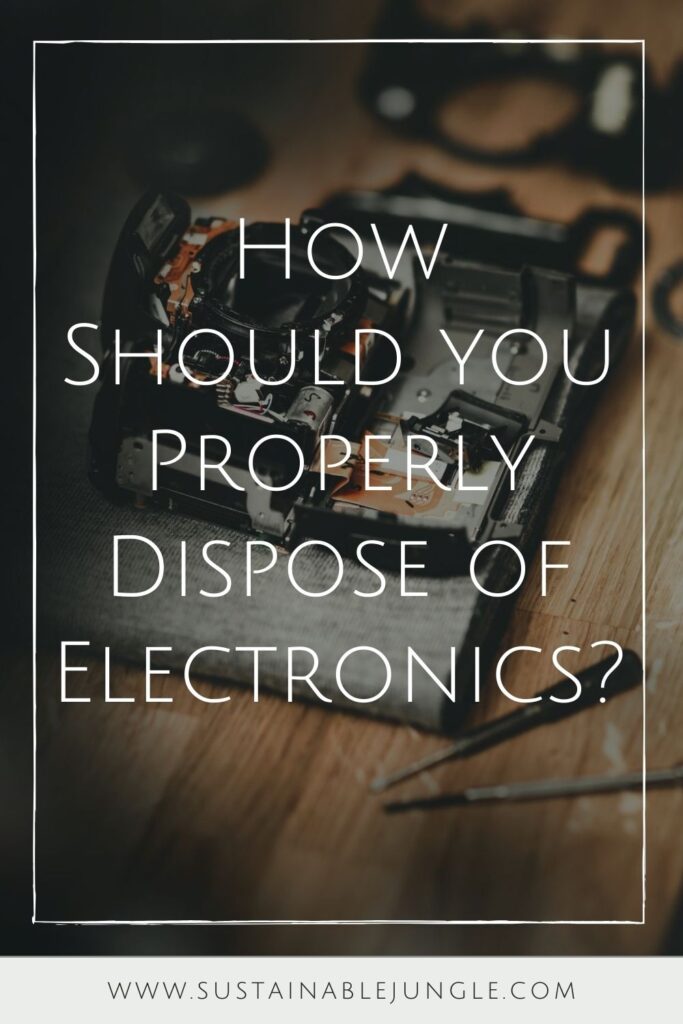 How to dispose of old electronics responsibly? E-waste is a massive problem but fortunately, there are a few easy easy ways to properly deal with end of life electronics Image by Alexander Andrews via Unsplash #howtodisposeofelectronics #sustainablejungle