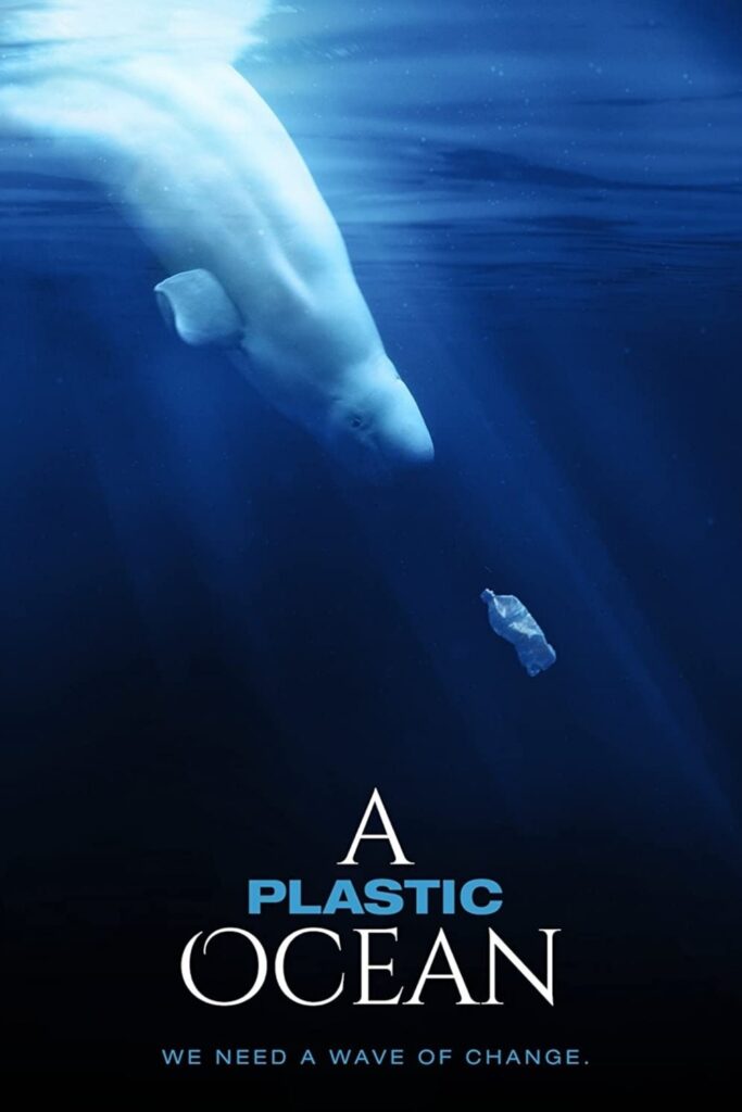 Grab some (plastic-free) snacks, dim the lights, and let a zero waste documentary change your life. Image by A Plastic Ocean #zerowastedocumentaries #sustainablejungle