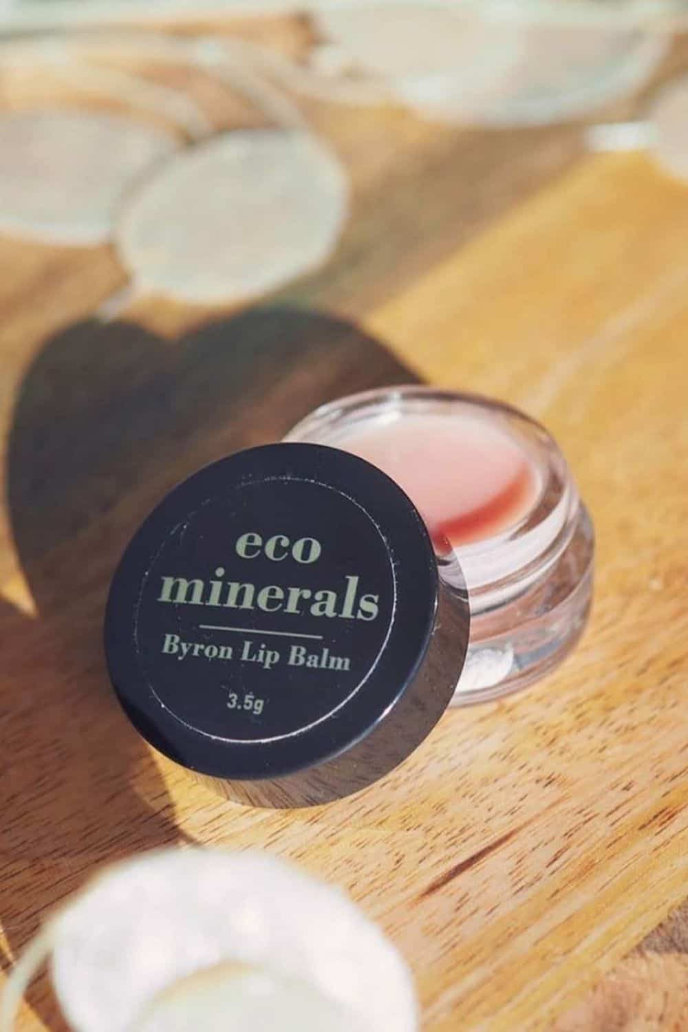 Pregnancy Safe Makeup 6 Brands For You And Your Bundle