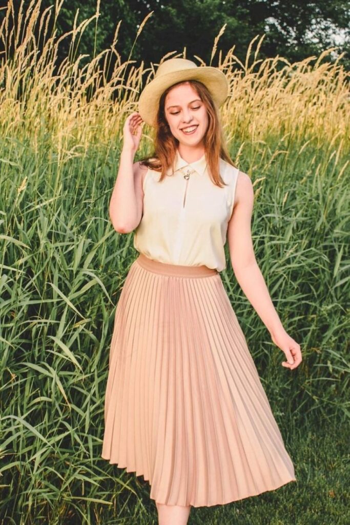 Changing the world is tough stuff, especially in a vacuum. That’s why we’re thankful for all the inspiring sustainability blogs offering so much support and guidance right at our fingertips. Image by Conscious Life & Style #sustainabilityblogs #sustainablejungle