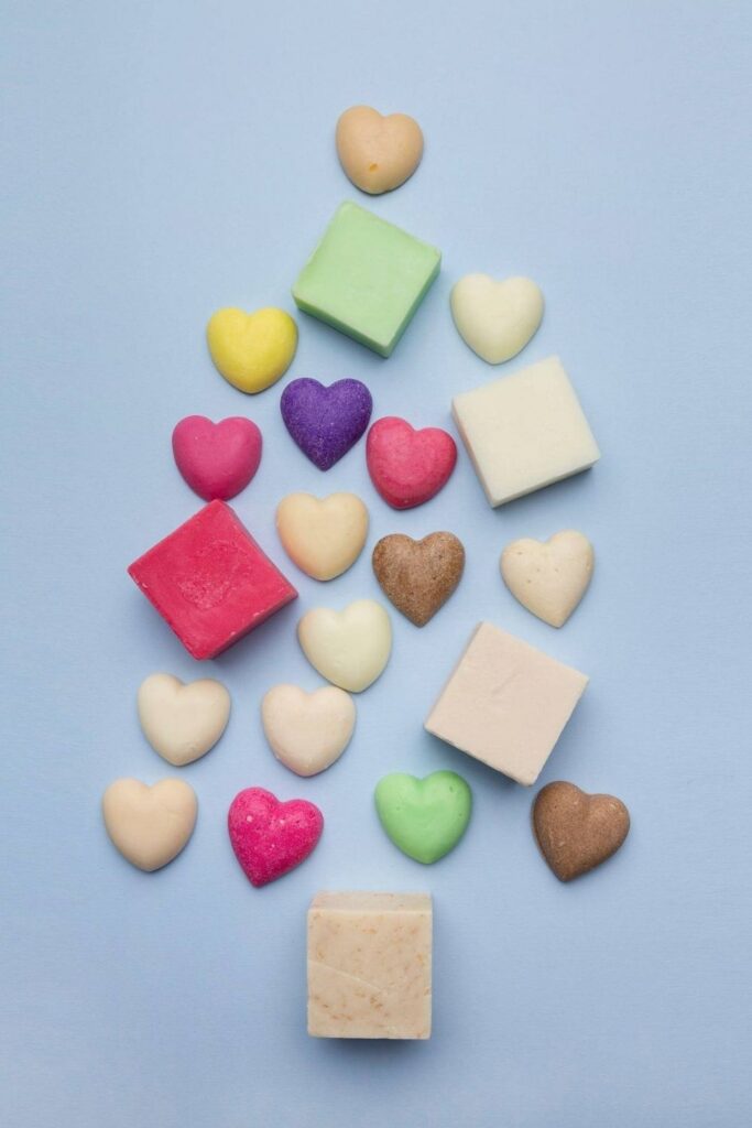 Future generations deserve to enjoy all that we have, so let’s talk about some of the best zero waste products. Image by Ethique #zerowasteproducts #sustainablejungle
