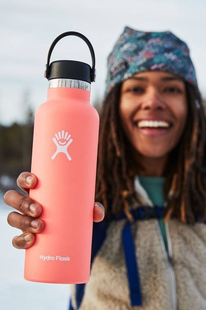 Future generations deserve to enjoy all that we have, so let’s talk about some of the best zero waste products. Image by Hydroflask #zerowasteproducts #sustainablejungle