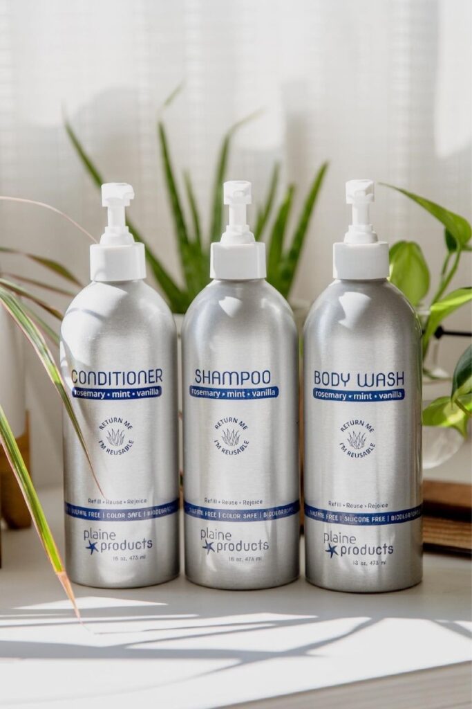 Future generations deserve to enjoy all that we have, so let’s talk about some of the best zero waste products. Image by Zero Waste Store #zerowasteproducts #sustainablejungle