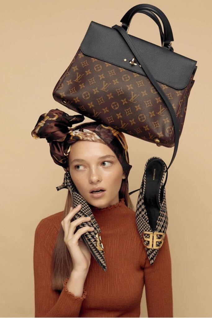 Wearing what you already have in your closet is the best thing to do to protect our planet. The next best thing? Buying secondhand clothes, which is now easier than ever thanks to online thrift stores. Image by Vestiaire Collective #onlinethriftstores #secondhandclothingonline #sustainablejungle