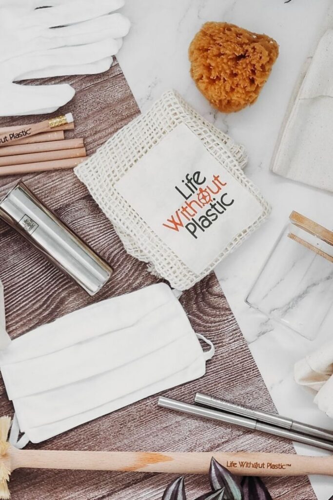 Shopping zero waste stores online is the closest you’ll ever get to ‘responsible retail therapy’. Essential food, gifts, home, and self-care products. You can get all this without plastic packaging. Image by Life Without Plastic #zerowasteonlinestores #zerowastestoresonline #zerowastestores #zerowastestore #zerowasteonlineshops #sustainablejungle