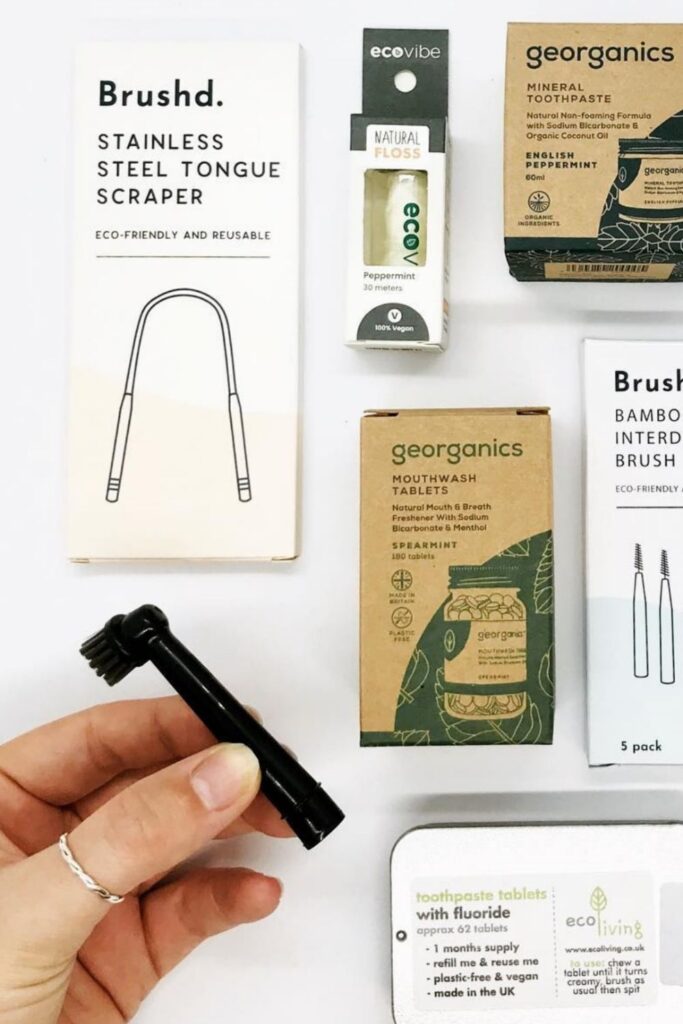 Shopping zero waste stores online is the closest you’ll ever get to ‘responsible retail therapy’. Essential food, gifts, home, and self-care products. You can get all this without plastic packaging. Image by Eco-Sal #zerowasteonlinestores #zerowastestoresonline #zerowastestores #zerowastestore #zerowasteonlineshops #sustainablejungle
